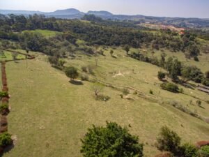 Terreno de 20.000m² em local tranquilo e seguro em Bofete/SP