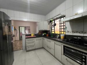 Casa à venda em Bofete-SP apenas 3 KM do centro.