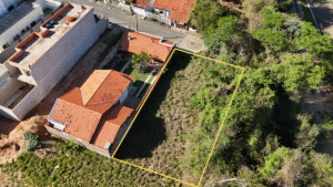 Terreno de 360m² – topografia plana, na cidade de Bofete/SP